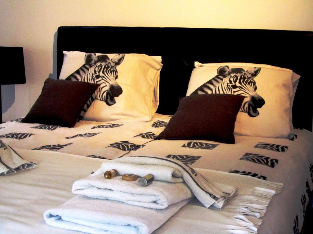 Bed and Breakfast Le Mas Shabanou Roquefort Les Pins Exteriér fotografie