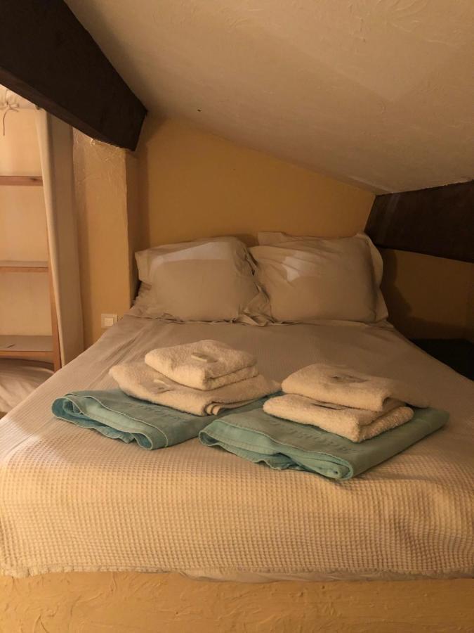Bed and Breakfast Le Mas Shabanou Roquefort Les Pins Exteriér fotografie